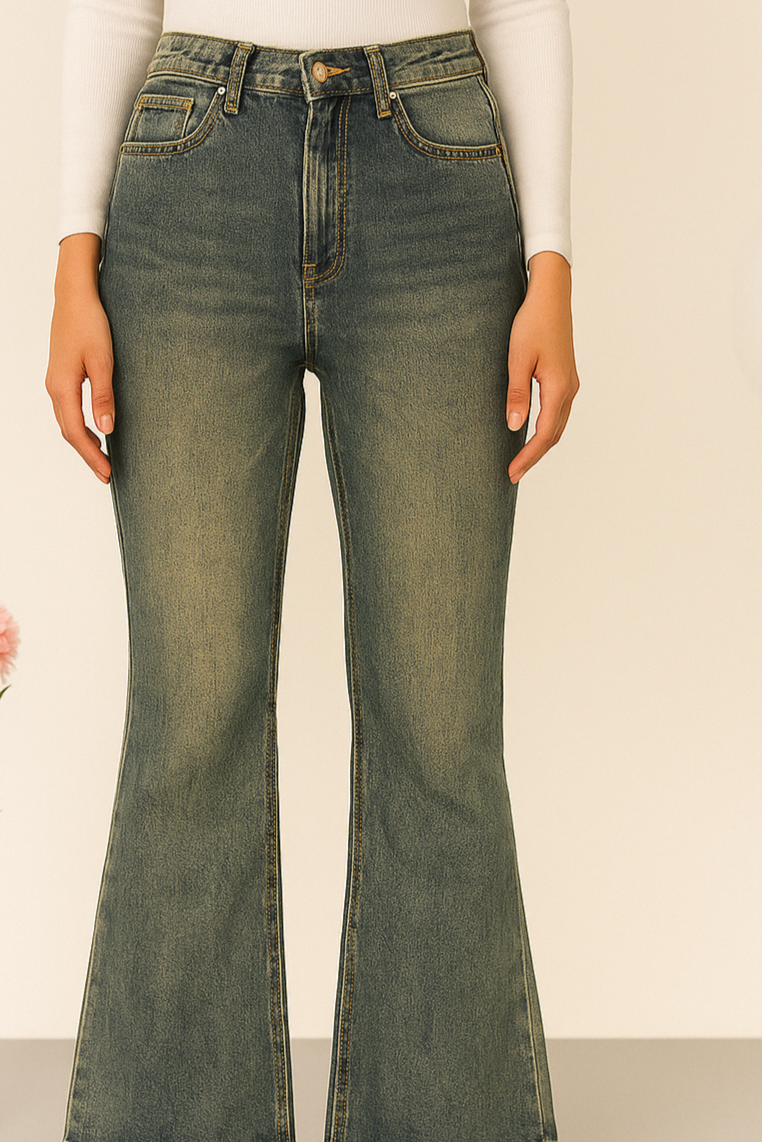 Vintage Wash Flared Jeans